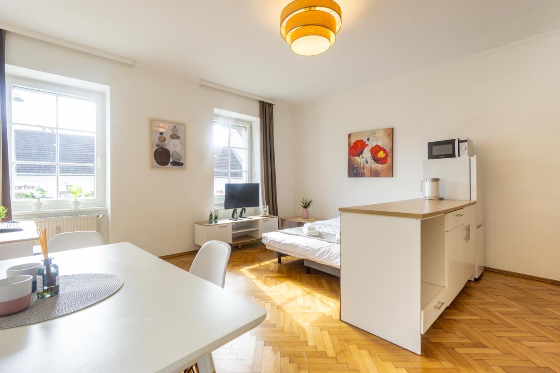 Appartamento Next To Stadion, Near To Lainzer Tiergarten Vienna Esterno foto
