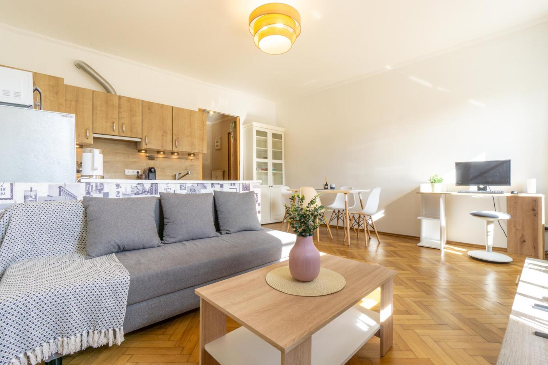 Appartamento Next To Stadion, Near To Lainzer Tiergarten Vienna Esterno foto