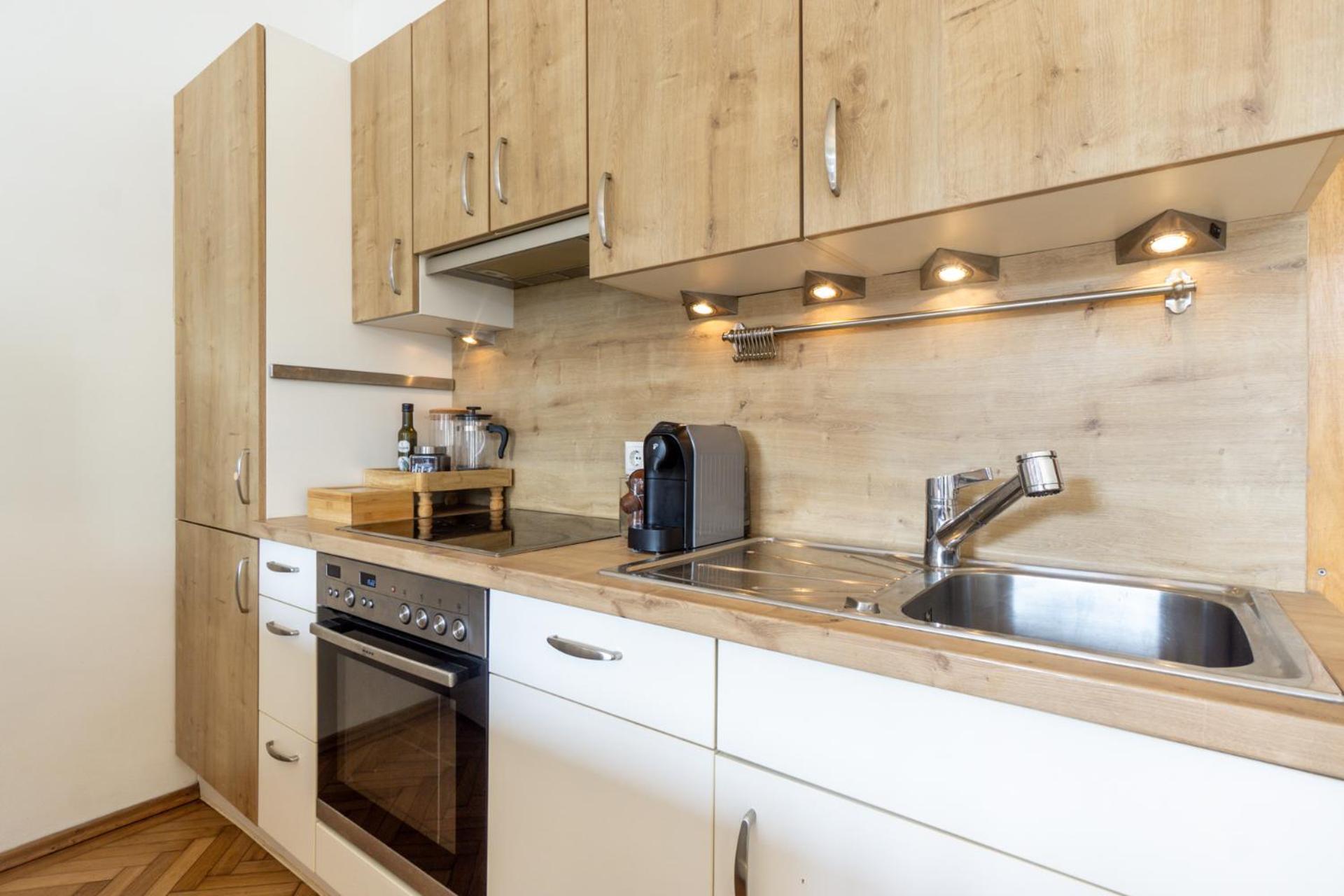 Appartamento Next To Stadion, Near To Lainzer Tiergarten Vienna Esterno foto